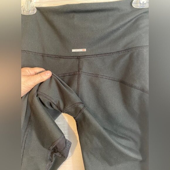 NWOT Aries Leggings Chill Play Move Ladies Med Black - Picture 5 of 12